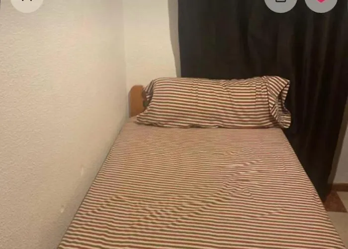 לינה וארוחת בוקר Casa Noah *